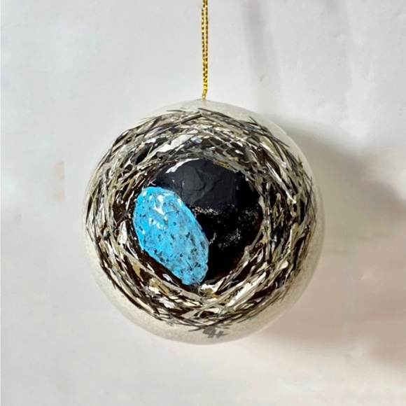 ORIGINAL Hand Painted Robins Egg Bird Neat Round Ball Paper Mache Ornament - Picture 6 of 6
